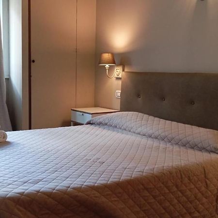 Cconforthotels R&B Cavour Бари Екстериор снимка