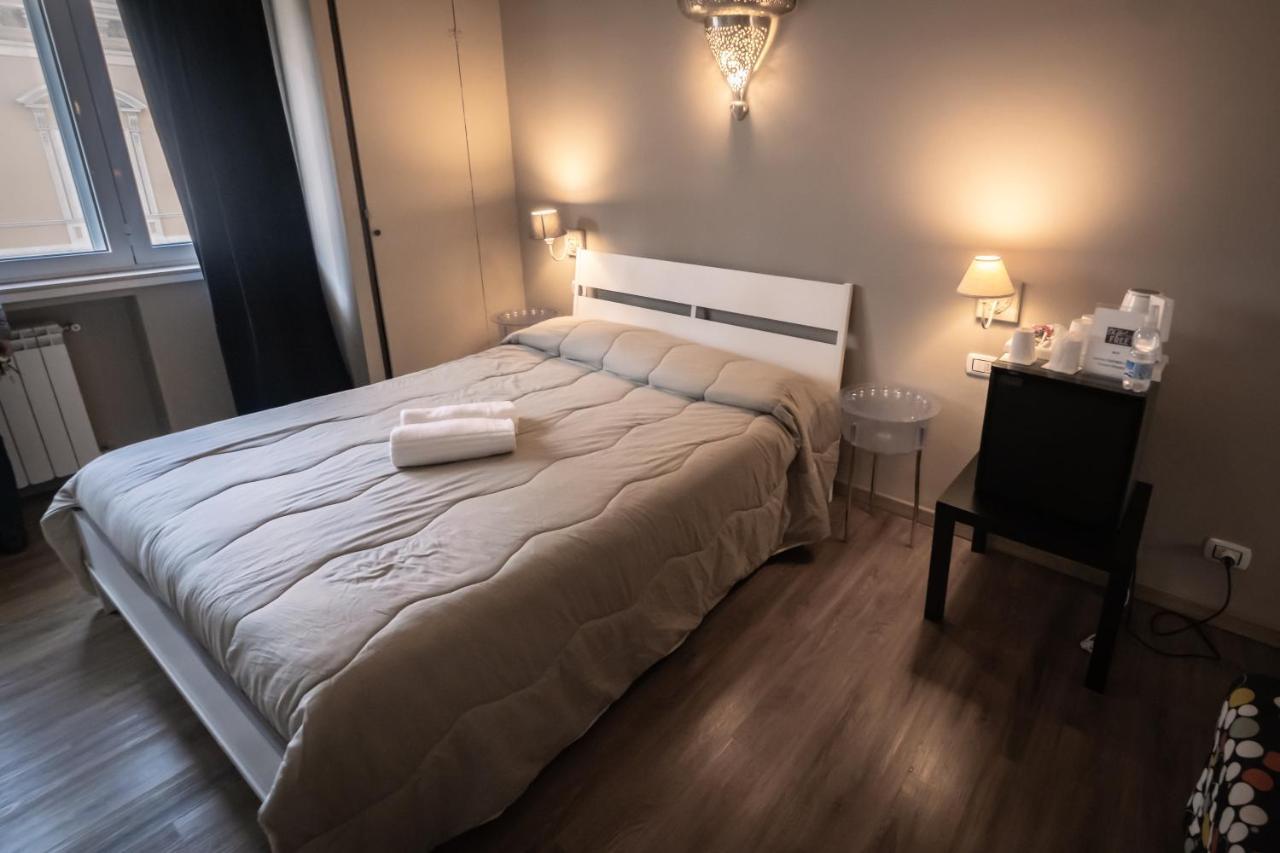 Cconforthotels R&B Cavour Бари Екстериор снимка