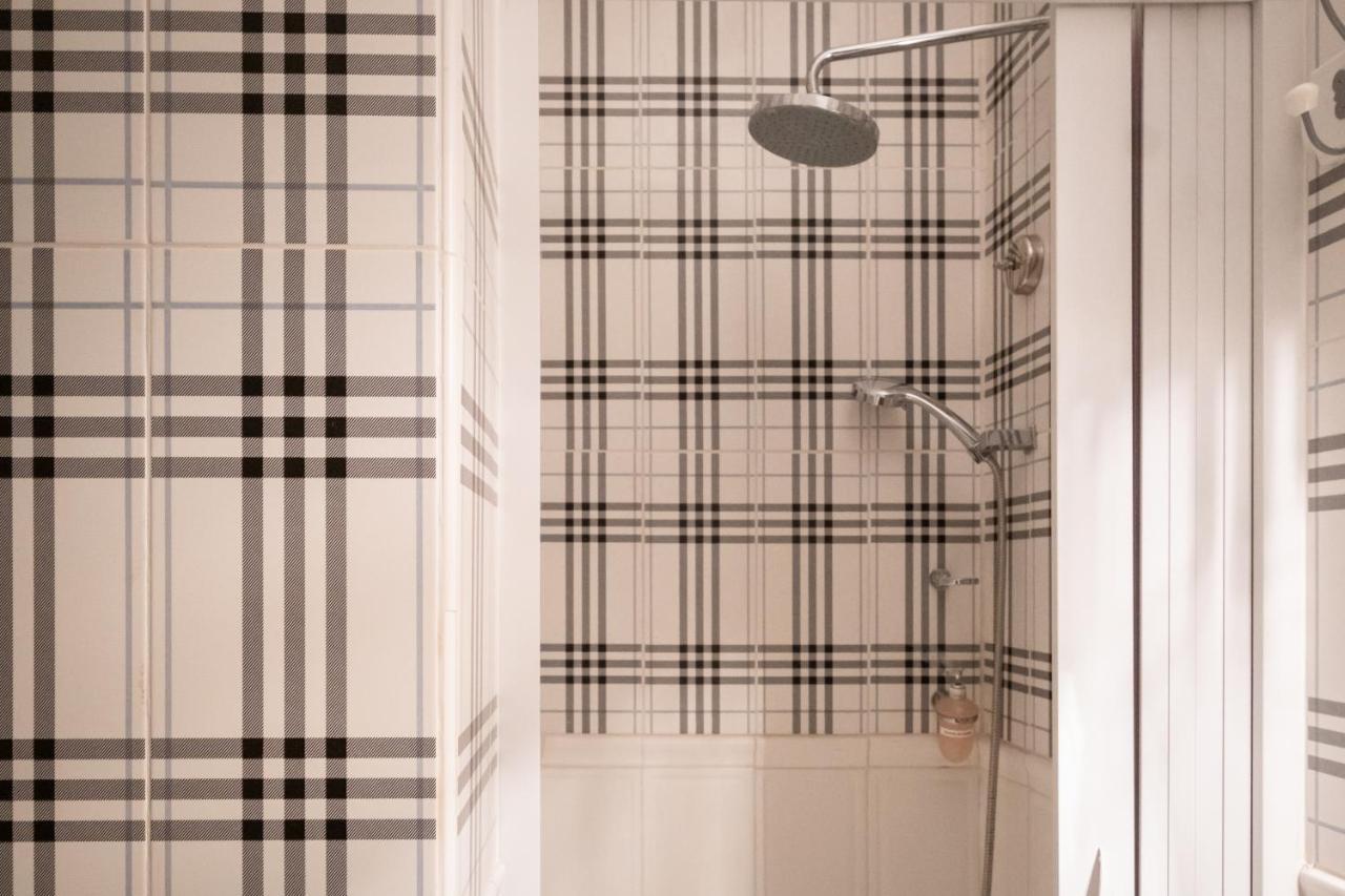 Cconforthotels R&B Cavour Бари Екстериор снимка
