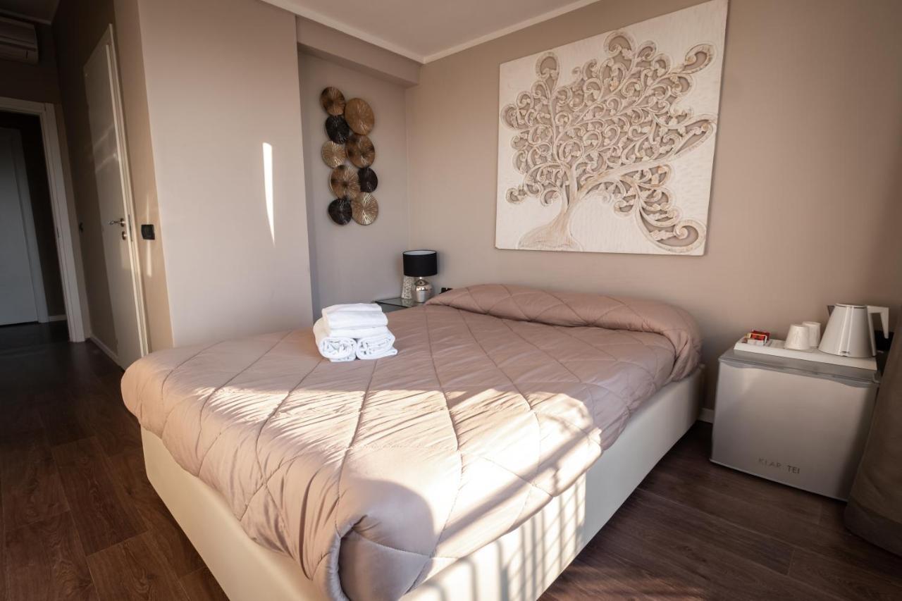 Cconforthotels R&B Cavour Бари Екстериор снимка