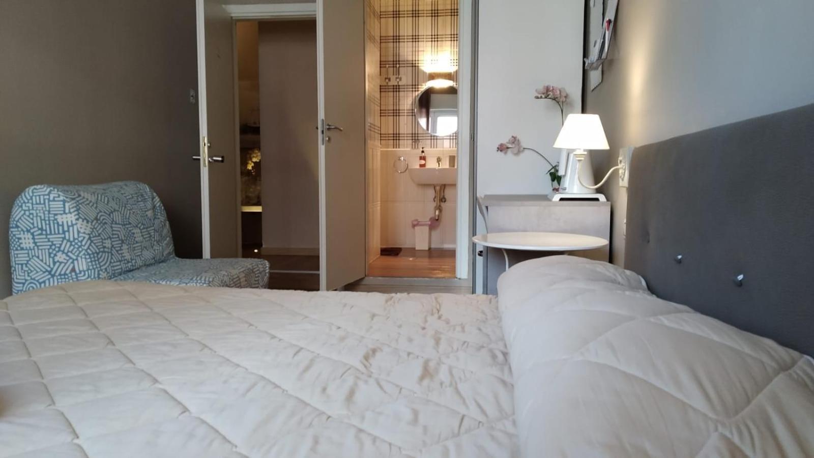 Cconforthotels R&B Cavour Бари Екстериор снимка
