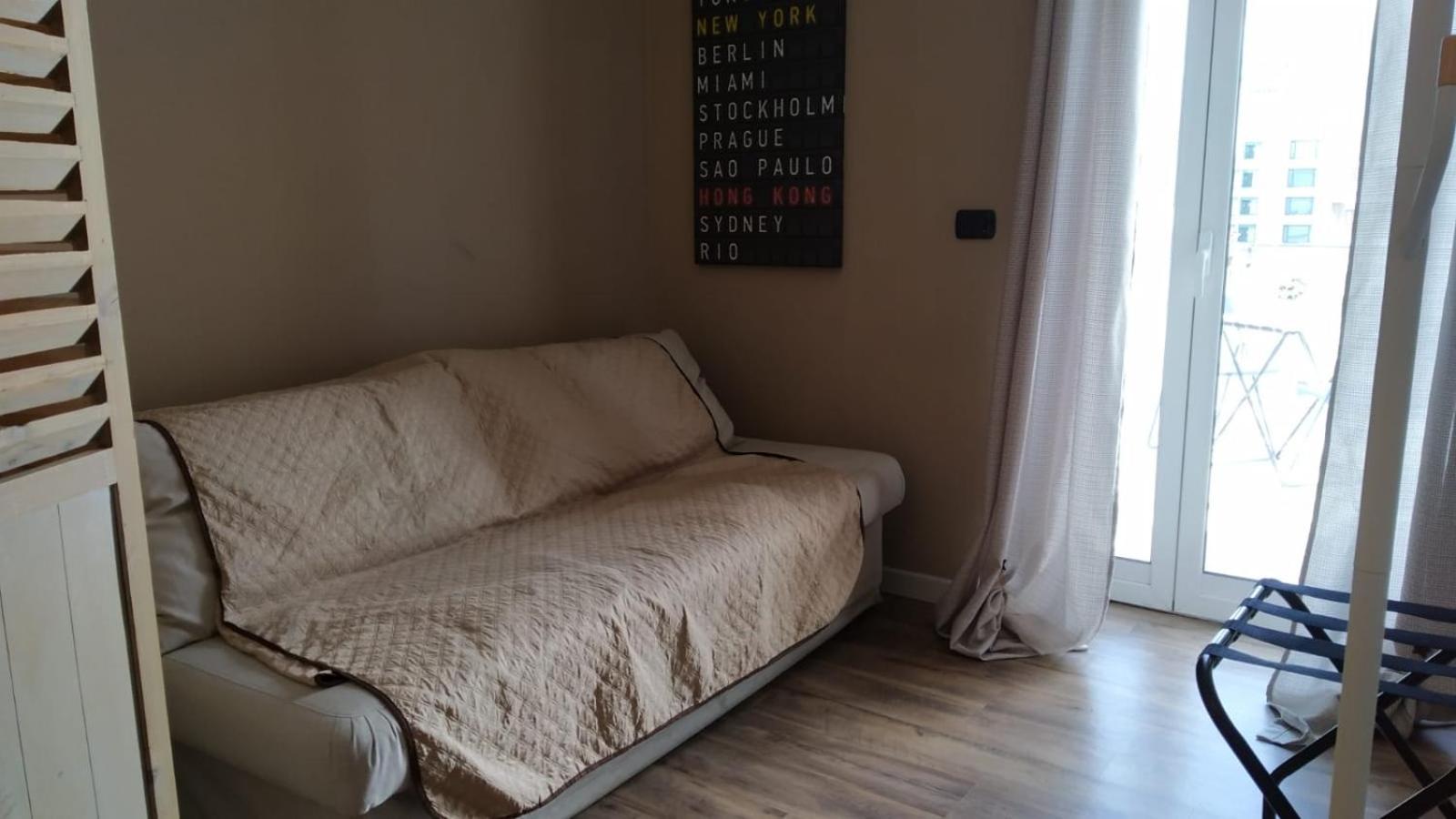 Cconforthotels R&B Cavour Бари Екстериор снимка
